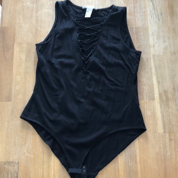 Deep V Bodysuit - Picture 1 of 3